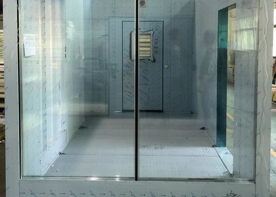 Подгонянная прогулка в Coldroom